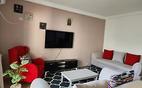 Duplex Bien Equipe Securise Avec Jardin Et Veranda